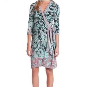 BCBGmaxazria wrap dress paisley print Adele style 3/4 sleeve gently worn‎